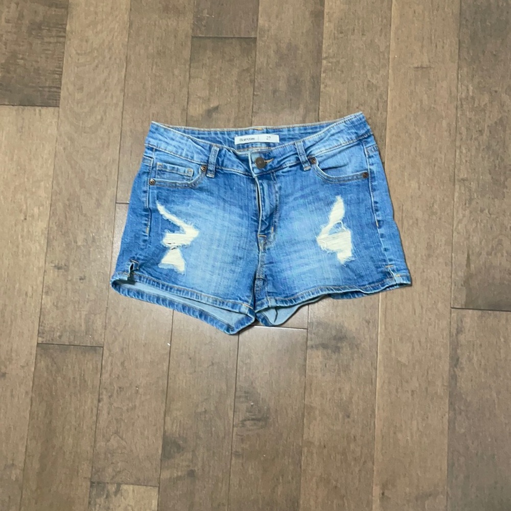 Light washed Jean shorts